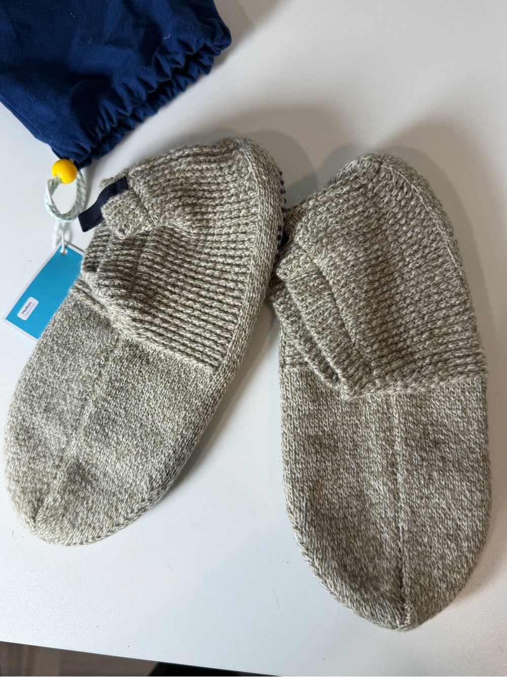 Brand New Bombas Medium Knit Gripper Slippers in Beige